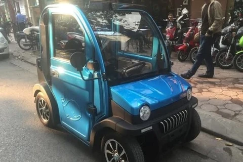 Một trong những mẫu xe ôtô điện được giao bán trên mạng.
