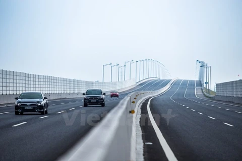 Đường cao tốc Hà Nội-Hải Phòng là động lực phát triển chính cho khu vực Đồng bằng sông Hồng. (Ảnh: Minh Sơn/Vietnam+) 
