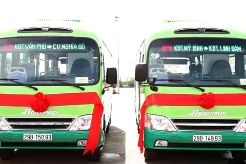 Hà Nội đưa vào vận hành 2 tuyến buýt gom 84 và 85 nối các khu đô thị lớn trên địa bàn. (Ảnh: Doãn Đức/Vietnam+)