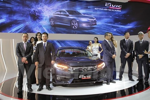 Honda Civic thế hệ thứ 10-2016 hoàn toàn mới nhập khẩu từ Thái Lan. (Ảnh: Doãn Đức/Vietnam+)