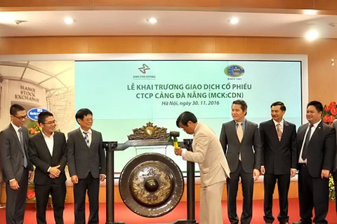 Cảng Đà Nẵng chính thức niêm yết 66 triệu cổ phiếu trên Sàn Giao dịch chứng khoán Hà Nội. (Ảnh: Cảng Đà Nẵng cung cấp)