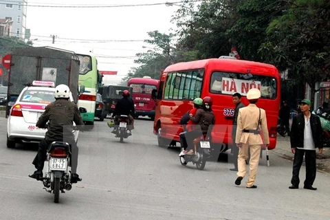 [Video] “Xe dù, bến cóc” vẫn ngang nhiên hoạt động tại Hà Nội 