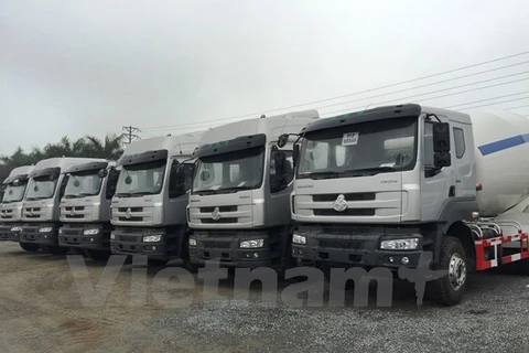 Xe tải Trung Quốc được nhập về Việt Nam chỉ đạt tiêu chuẩn khí thải Euro 2. (Ảnh: Việt Hùng/Vietnam+)