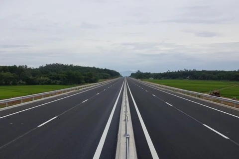 Đoạn tuyến 65km của ự án xây dựng đường cao tốc Đà Nẵng - Quảng Ngãi được đưa vào khai thác tạm. (Ảnh: VEC cung cấp)