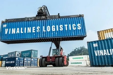 Dịch vụ hàng hải logistics vẫn là thế mạnh của Vinalines. (Ảnh: TTXVN)