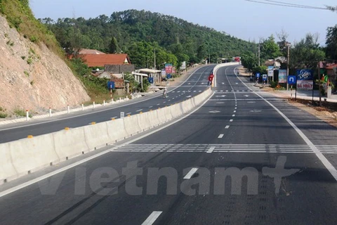 Dự án BOT Bắc Ninh-Uông Bí trên tuyến Quốc lộ 18 sẽ bắt đầu thu phí kể từ 0 giờ ngày 24/12. (Ảnh: Việt Hùng/Vietnam+)