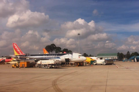 Máy bay đỗ tại sân bay Tân Sơn Nhất. (Ảnh: Việt Hùng/Vietnam+)