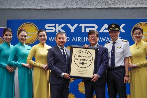 Vietnam Airlines nhận chứng chỉ Hãng hàng không quốc tế 4 sao năm thứ tư liên tiếp từ Skytrax. (Ảnh: Anh Tuấn)