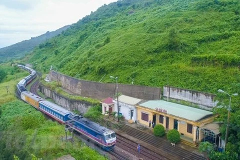 Đoàn tàu của Tổng công ty Đường sắt Việt Nam. (Ảnh: Minh Sơn/Vietnam+)