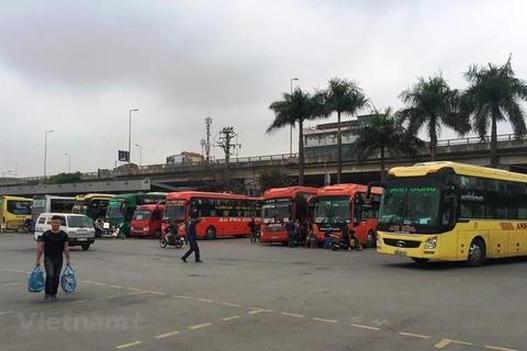 Các bến xe Hà Nội đều sụt giảm hành khách nghiêm trọng trong thời gian dịch bệnh COVID. (Ảnh: Việt Hùng/Vietnam+)