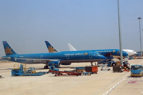 Máy bay tại sân bay Nội Bài. (Ảnh: Huy Hùng/TTXVN)