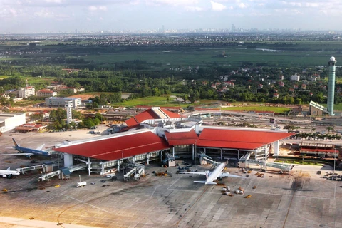 Máy bay đỗ tại sân bay quốc tế Nội Bài. (Ảnh: Huy Hùng/Vietnam+)