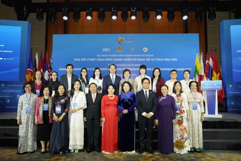 Các đại biểu tham gia tại Hội nghị thượng đỉnh doanh nhân nữ ASEAN. (Ảnh: CTV/Vietnam+)