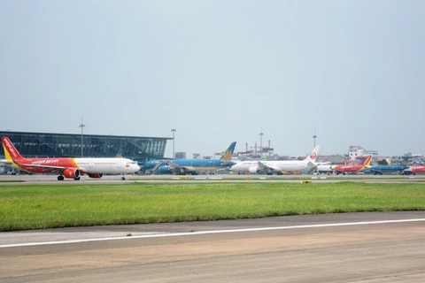 Máy bay của các hãng hàng không tại sân bay Nội Bài