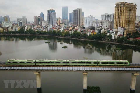 Tuyến đường sắt Cát Linh-Hà Đông đã được đưa vào khai thác và vận hành thương mại. (Ảnh: Thành Đạt/TTXVN)