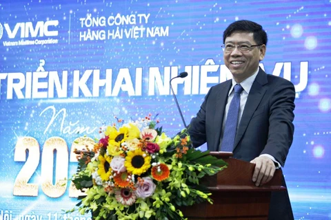 Thứ trưởng Bộ Giao thông Vận tải Nguyễn Xuân Sang phát biểu và chỉ đạo tại hội nghị triển khai công tác năm 2022 của Tổng công ty Hàng hải Việt Nam. (Ảnh: Việt Hùng/Vietnam+)