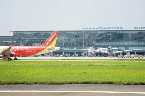 Sân bay Nội Bài sẽ tạm dừng khai thác một đường cất hạ cánh. (Ảnh: Việt Hùng/Vietnam+)