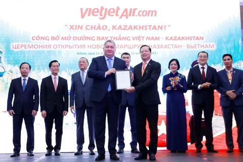 Vietjet vừa công bố sẽ mở đường bay đầu tiên kết nối Almaty (Kazakhstan) với Nha Trang. (Ảnh: CTV/Vietnam+)