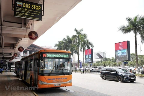 Tuyến xe buýt số 86 có lộ trình từ ga Hà Nội-sân bay Nội Bài. (Ảnh: Việt Hùng/Vietnam+)