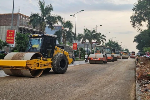 Nhà thầu thi công Dự án cải tạo, nâng cấp Quốc lộ 31 qua tỉnh Bắc Giang. (Ảnh: Việt Hùng/Vietnam)
