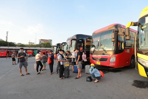 Hàng loạt các doanh nghiệp, hợp tác xã và bến xe khách sẽ bị kiểm tra việc chấp hành các quy định của pháp luật về kinh doanh vận tải. (Ảnh: Việt Hùng/Vietnam+)
