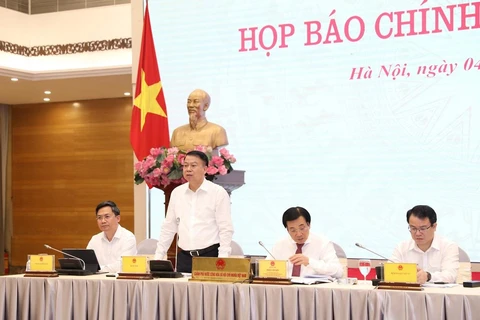 Thứ trưởng Bộ Tài chính Nguyễn Đức Chi tại phiên họp báo do Văn phòng Chính phủ tổ chức vào chiều 4/11. (Ảnh: PV/Vietnam+)