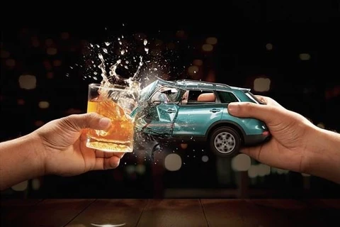 Thói quen lái xe sau khi đã uống rượu bia cần được loại bỏ để ngăn chặn những vụ tai nạn giao thông.