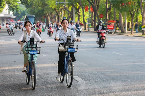Phát triển xe đạp công cộng: "Nút thắt" ở khâu hạ tầng chưa đồng bộ