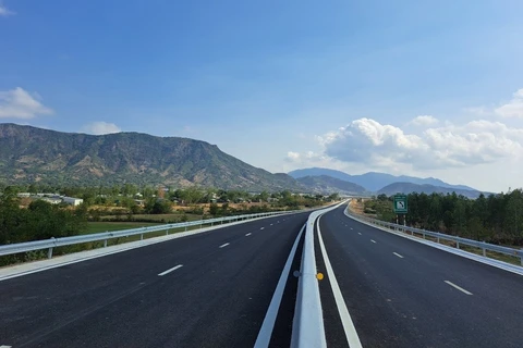 Đề xuất thêm gần 1.000 tỷ đồng để hoàn thiện Cao tốc Mỹ Thuận-Cần Thơ