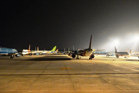 Các Hãng hàng không sẽ tăng cường tần suất bay ban đêm để phục vụ nhu cầu về quê của người dân trong dịp Tết Nguyên đán Giáp Thìn 2024. (Ảnh: PV/Vietnam+)