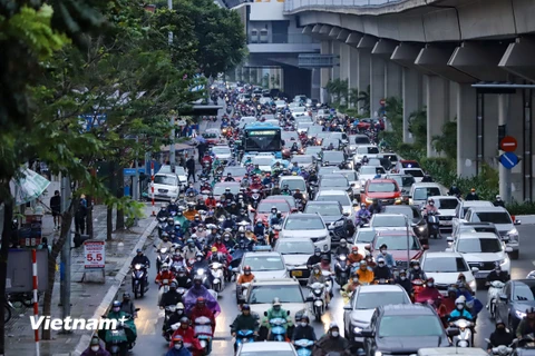 Hà Nội đưa ra phương án tổ chức giao thông phân luồng phương tiện nhằm hạn chế ùn tắc giao thông trong dịp Tết Nguyên đán sắp tới. (Ảnh: Hoài Nam/Vietnam+)