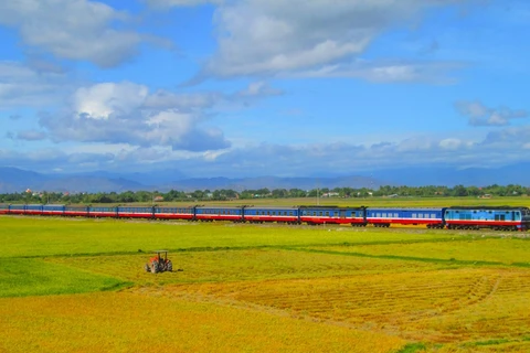 Đường sắt chạy lại đôi tàu khách tuyến Hà Nội-Lào Cai từ ngày 23/9. (Ảnh: PV/Vietnam+)