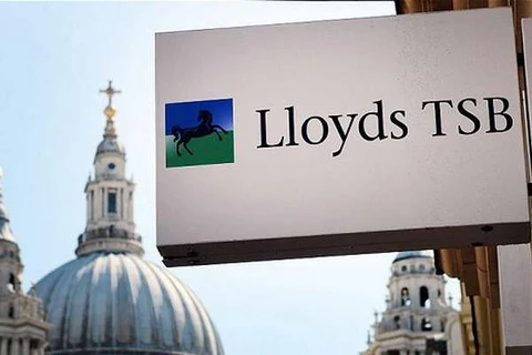 Trong số các ngân hàng ở Anh, Lloyds là ngân hàng phải trích quỹ dự phòng cho vụ bê bối PPI nhiều nhất. 