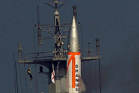 Tên lửa Dhanush (Nguồn: EPA)