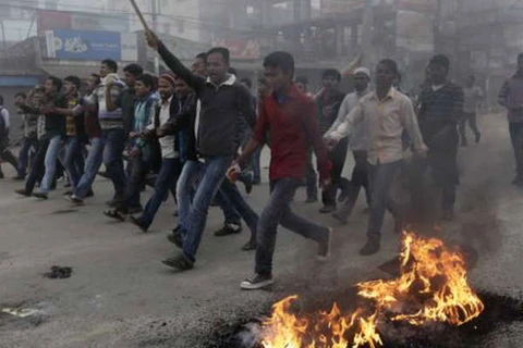Bangladesh: Phe đối lập biểu tình, phong tỏa giao thông