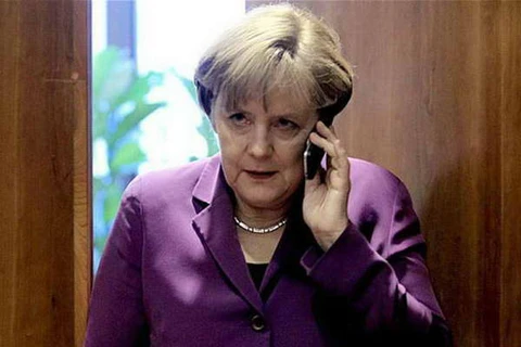 "Điện thoại của Thủ tướng Merkel bị 5 nước theo dõi"