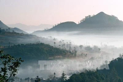 Sương giăng trên các triền núi ở huyện Đồng Văn, Hà Giang. Ảnh minh họa. (Nguồn: TTXVN)