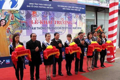  Khai trương Trung tâm Báo chí Festival Huế 2014