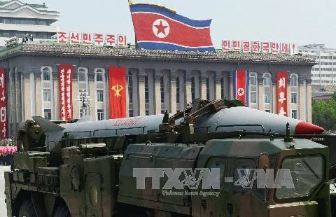 Tên lửa đạn đạo Scud trong lễ duyệt binh tại Quảng trường Kim Nhật Thành ở thủ đô Bình Nhưỡng tháng 7/2013. (Nguồn: Kyodo/TTXVN)