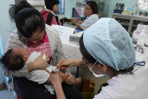 Kon Tum: Bé tử vong sau tiêm không liên quan tới vắcxin