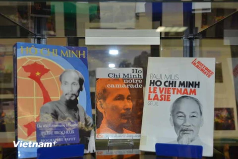 Triển lãm ảnh "Hồ Chí Minh với di sản văn hóa Việt Nam" tại Pháp