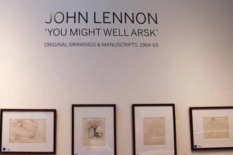 Đấu giá bút tích của ca sỹ John Lennon thu gần 3 triệu USD