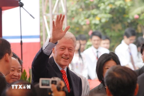 Cựu Tổng thống Mỹ Bill Clinton thăm và làm việc tại Việt Nam