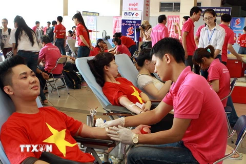 Hành trình Đỏ năm 2014: Tiếp nhận gần 48.000 đơn vị máu