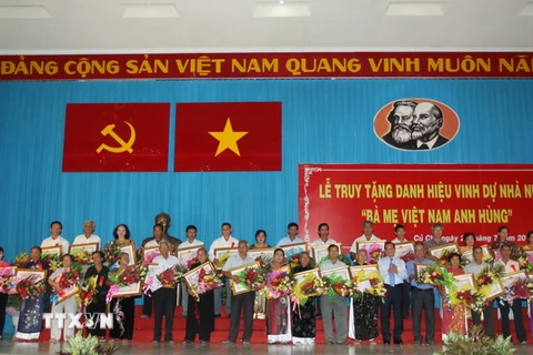TP.HCM truy tặng danh hiệu Mẹ Việt Nam Anh hùng cho 831 bà mẹ