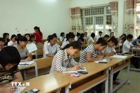 Nữ sinh mồ côi thi đại học khối C đạt điểm số cao nhất cả nước