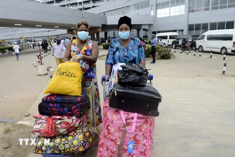 Cameroon đóng cửa toàn bộ biên giới với Nigeria do dịch Ebola