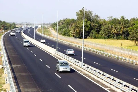 Đầu tư dự án đường cao tốc Trung Lương-Mỹ Thuận theo hình thức BOT