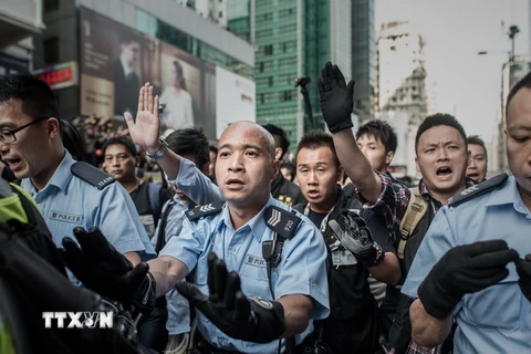 Cảnh sát Hong Kong hoàn thành việc giải tỏa đường Nathan