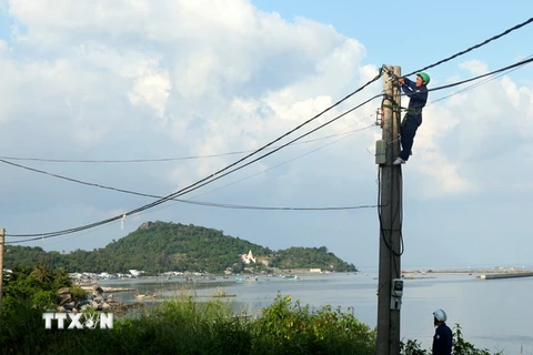Xã đảo Hòn Tre sẽ có điện lưới quốc gia trước Tết Ất Mùi